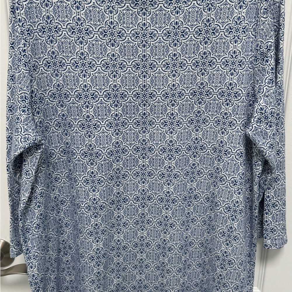 Chico’s The Ultimate Tee, Size 2 or L, blue & white - Picture 7 of 9